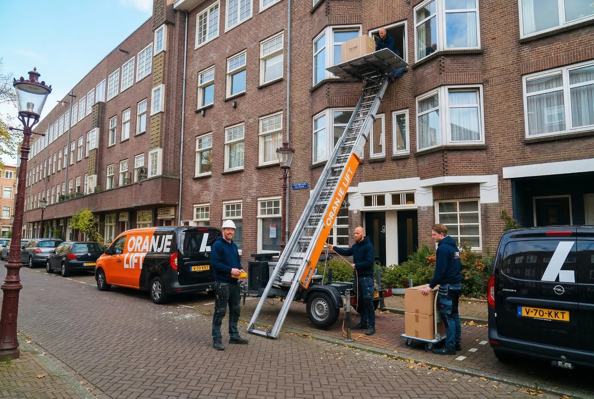 Aanhangerlift in smalle straat Arnhem